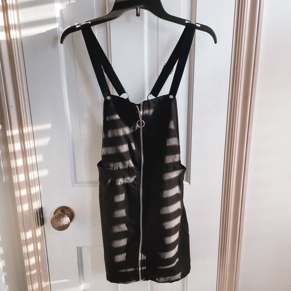 H&M Dresses & Skirts - H&M Black Denim Zip Up Overall Dress